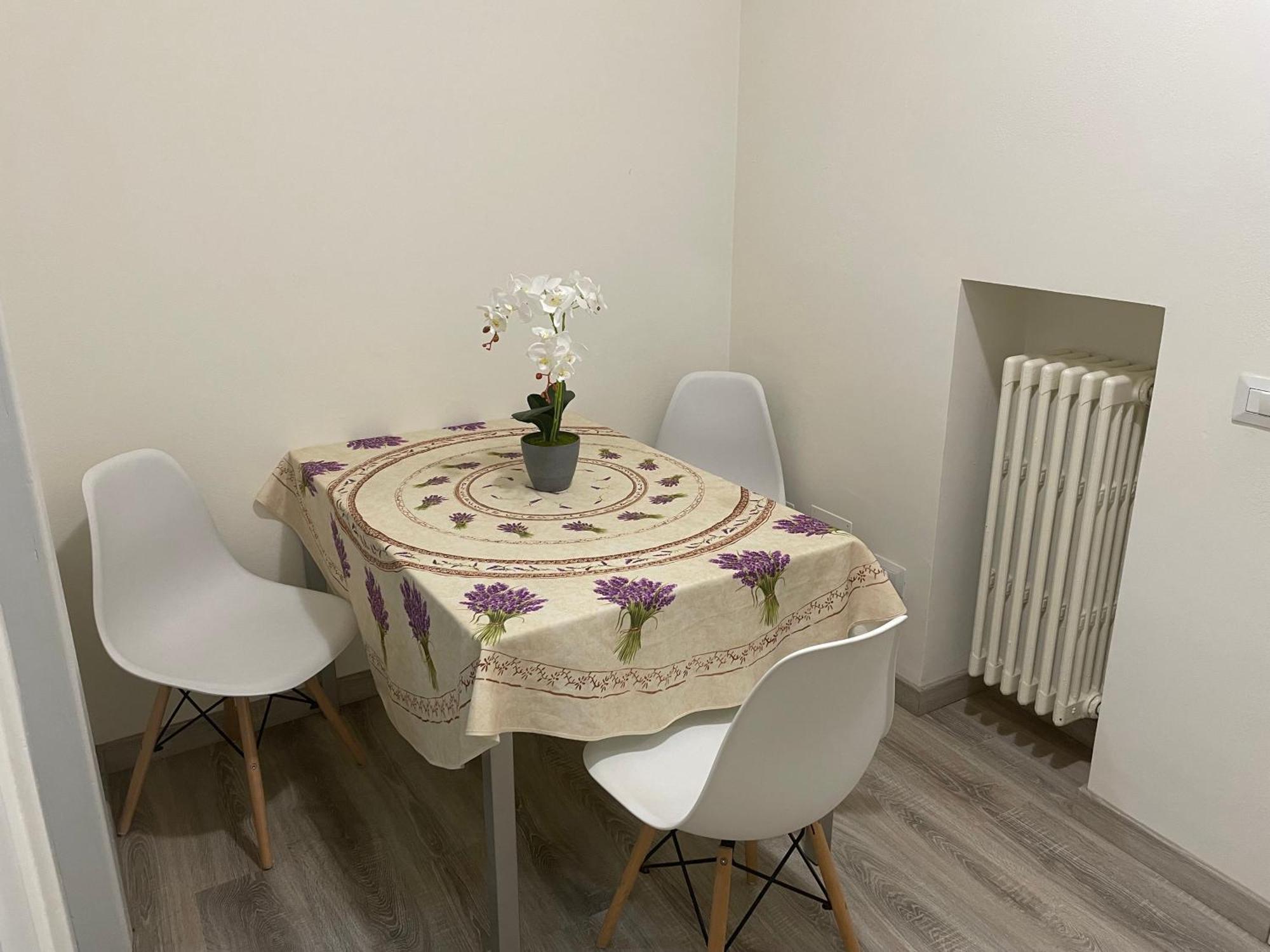 דירות La Violetta Di Parma // Del Ducato מראה חיצוני תמונה